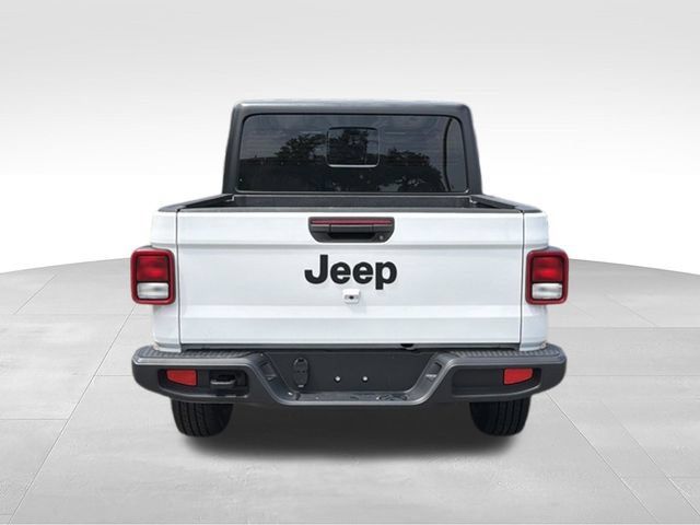 Used 2024 Jeep Gladiator Sport AWD/4WD image 22