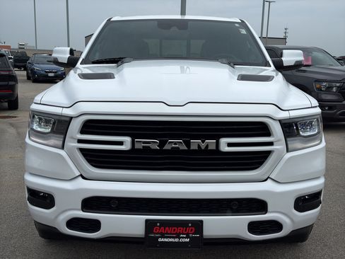 Used 2023 RAM 1500 Laramie AWD/4WD image 3