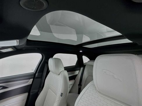 New 2026 Jaguar F-PACE R-Dynamic S image 13