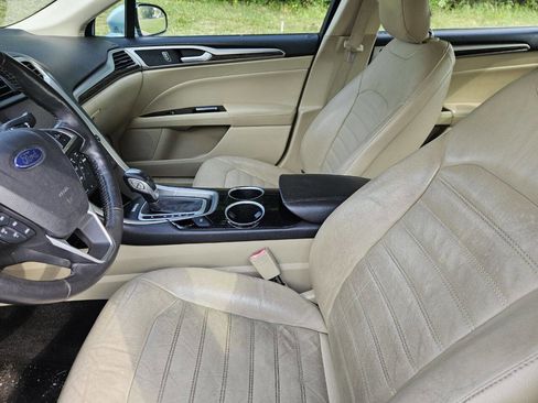 Used 2013 Ford Fusion SE FWD image 11