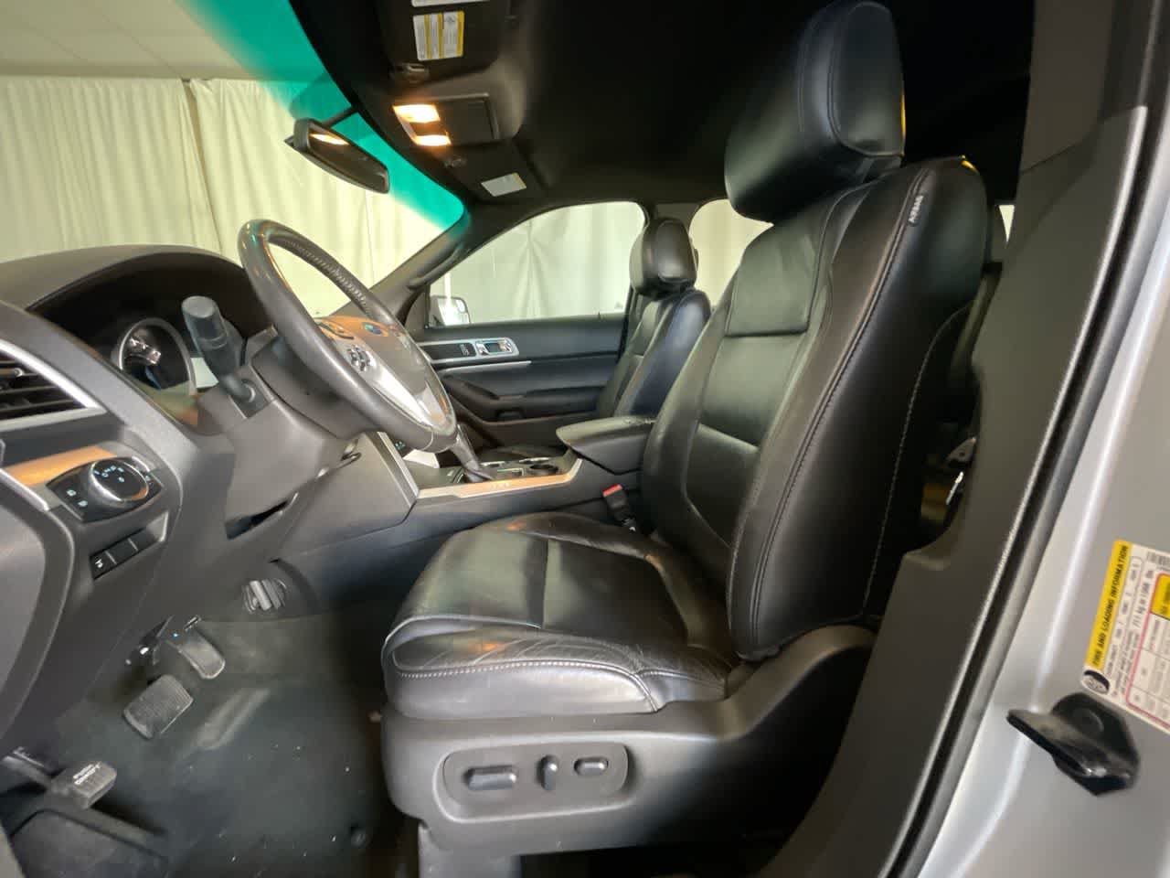 Used 2013 Ford Explorer XLT FWD image 11