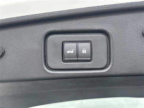 New 2025 Nissan Pathfinder SV w/ SV Premium Package image 14