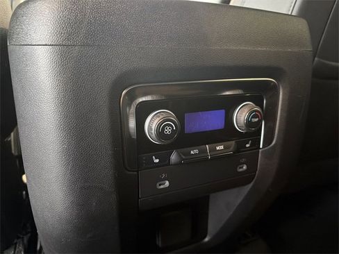Certified 2024 Chevrolet Suburban High Country image 21