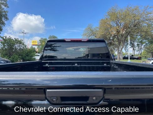 Used 2025 Chevrolet Silverado 2500 Custom w/ Z71 Off-Road Package AWD/4WD image 25