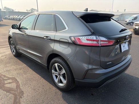 Used 2024 Ford Edge SEL w/ Convenience Package AWD/4WD image 3