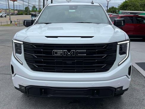 New 2026 GMC Sierra 1500 Elevation w/ Elevation Premium Package AWD/4WD image 8