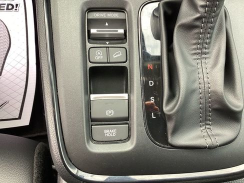 Used 2025 Honda CR-V EX-L image 37