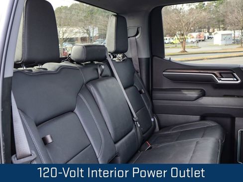 Certified 2025 GMC Sierra 1500 SLT image 17