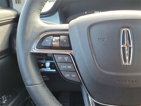 Certified 2021 Lincoln Nautilus FWD image 15