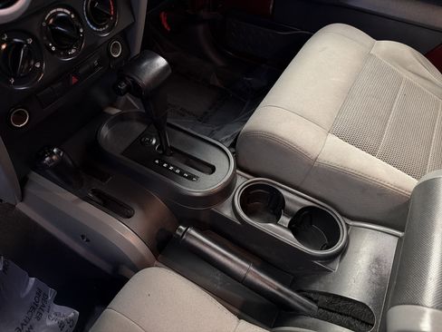 Used 2008 Jeep Wrangler Sahara w/ Dual Top Group image 17