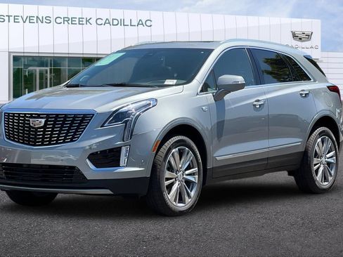 Used 2025 Cadillac XT5 Premium Luxury w/ Technology Package FWD image 7