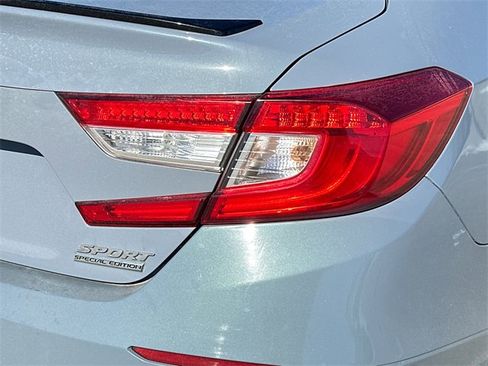 Used 2021 Honda Accord Sport Special Edition image 5