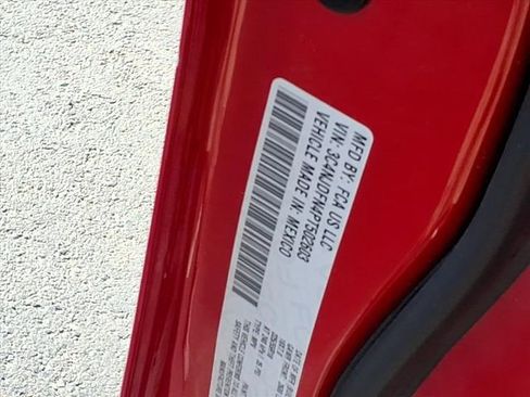 Used 2023 Jeep Compass Latitude image 25