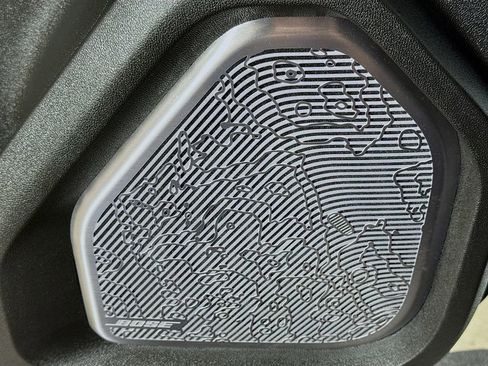 Used 2025 GMC Hummer EV 3X image 17