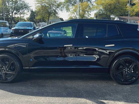 Certified 2024 Chevrolet Equinox EV RS image 5