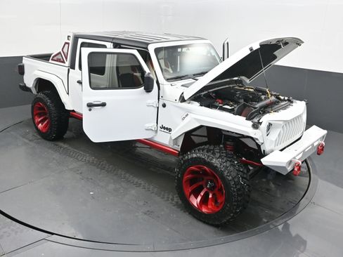 Used 2020 Jeep Gladiator Sport w/ Quick Order Package 24S AWD/4WD image 35