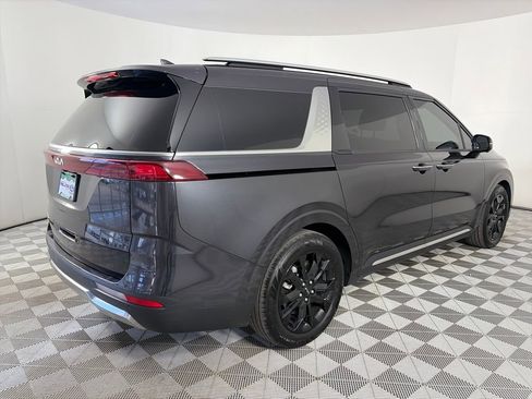 Used 2024 Kia Carnival SX Prestige image 7