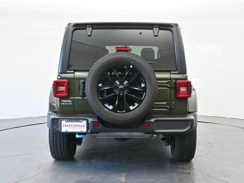 Used 2023 Jeep Wrangler Unlimited Sahara w/ Cold Weather Group AWD/4WD image 6