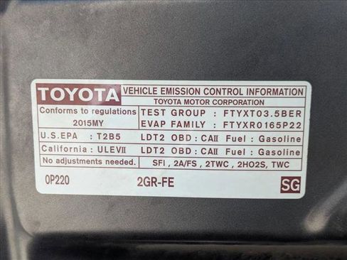 Used 2015 Toyota Highlander XLE image 25