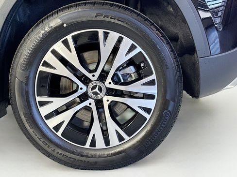 New 2025 Mercedes-Benz GLA 250 image 28