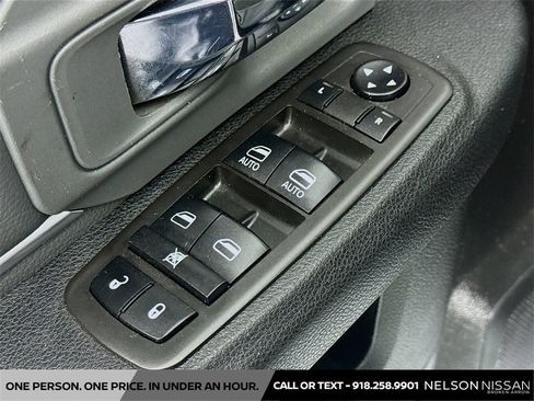 Used 2021 RAM 1500 Classic SLT image 17