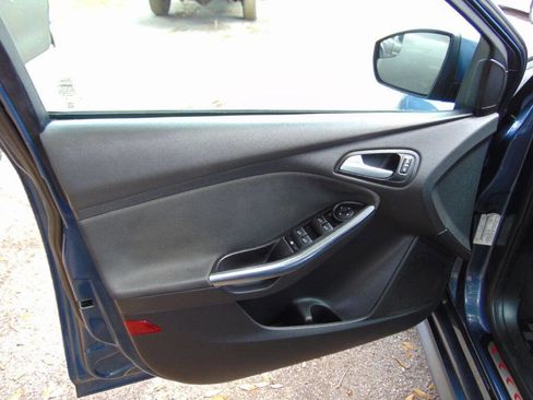 Used 2018 Ford Focus ST image 17