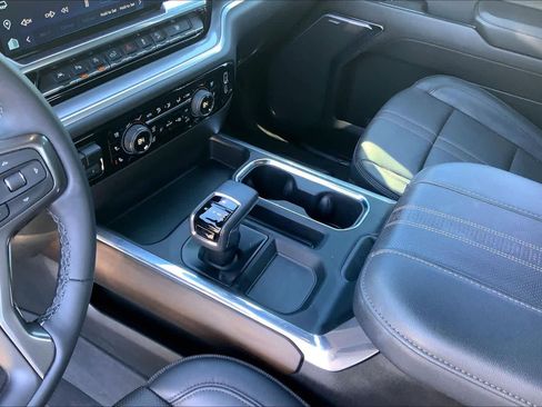 Certified 2024 Chevrolet Silverado 1500 High Country w/ Z71 Off-Road Package image 17