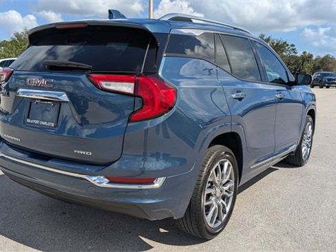 Used 2024 GMC Terrain Denali image 5