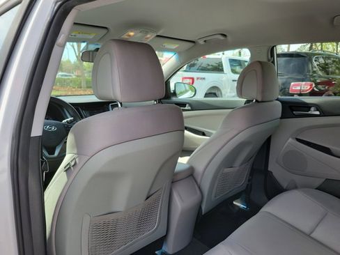 Used 2018 Hyundai Tucson SE image 10