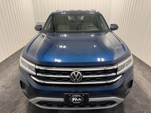 Used 2022 Volkswagen Atlas Cross Sport SE image 2