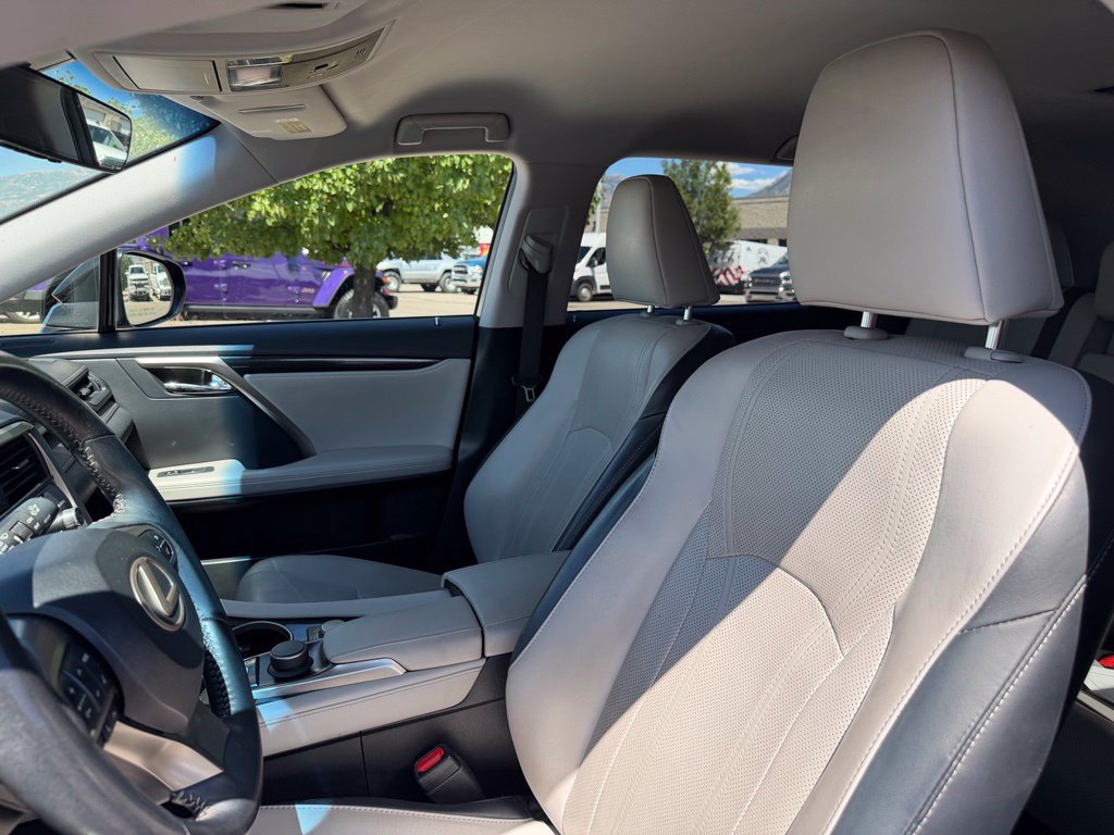 Used 2019 Lexus RX 350L AWD w/ Accessory Package image 16