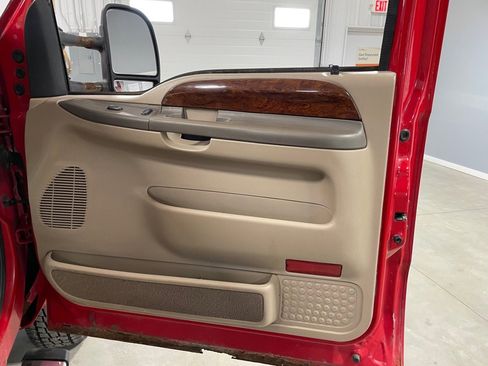 Used 2000 Ford F250 Lariat image 24