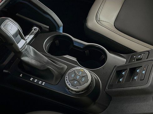 Used 2024 Ford Bronco Wildtrak image 18