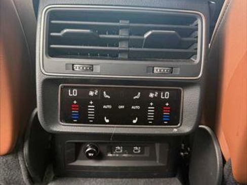 Used 2021 Audi Q7 2.0T Premium Plus w/ Executive Package image 12