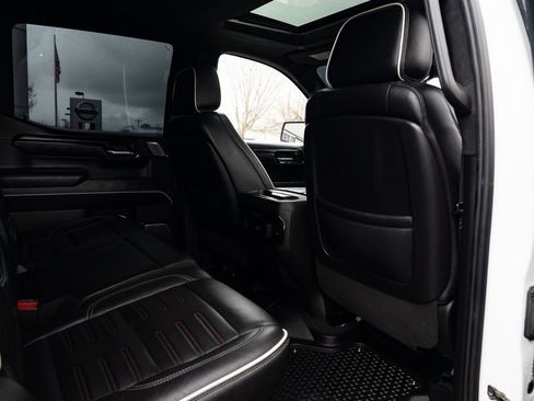 Used 2022 GMC Sierra 1500 AT4X image 25