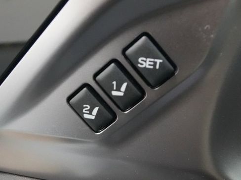 New 2025 Subaru Outback Limited image 16