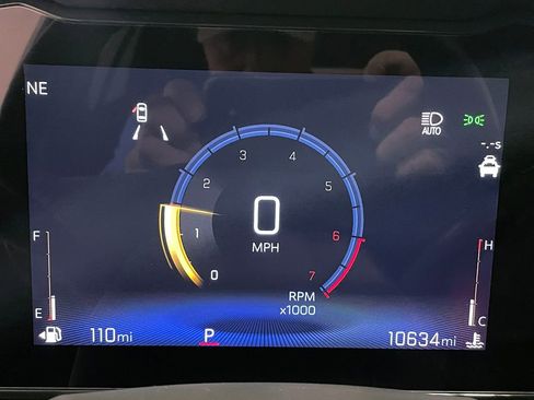 Used 2025 Chevrolet Trax ACTIV FWD image 6