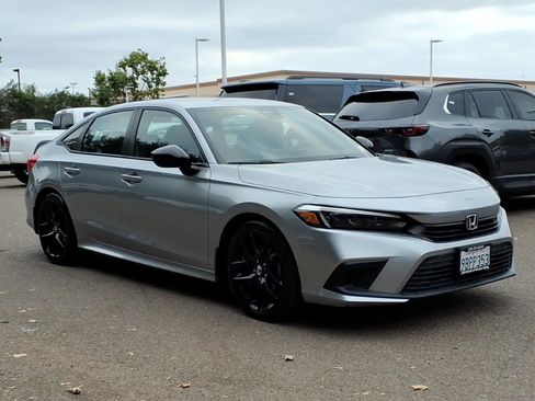Certified 2022 Honda Civic Sport image 3