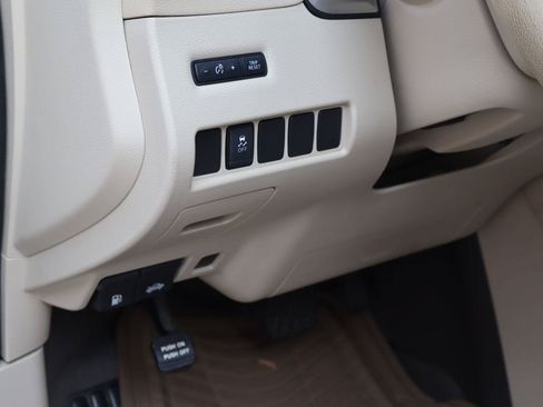 Used 2018 Nissan Murano SV w/ Premium Package FWD image 22