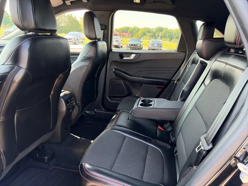 Used 2023 Ford Escape ST-Line w/ Tech Pack #1 AWD/4WD image 27