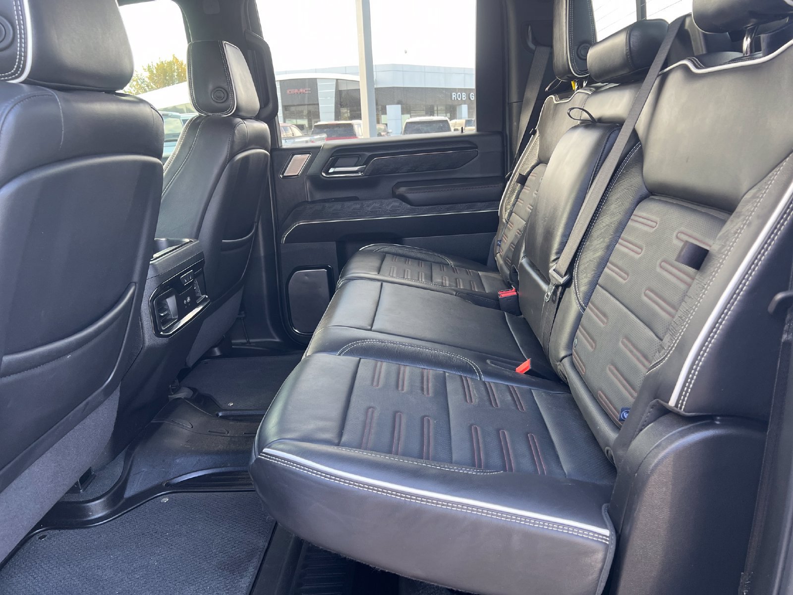 Used 2025 GMC Sierra 2500 AT4X AWD/4WD image 21