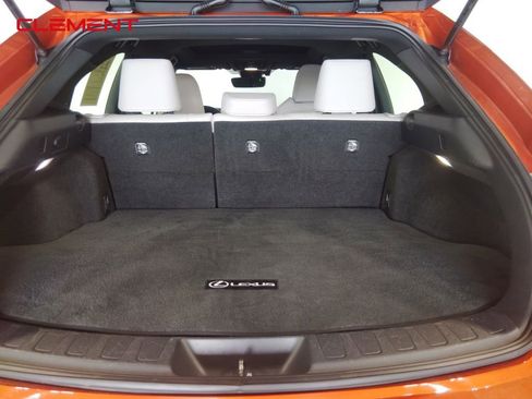 Used 2019 Lexus UX 250h w/ Premium Package image 9