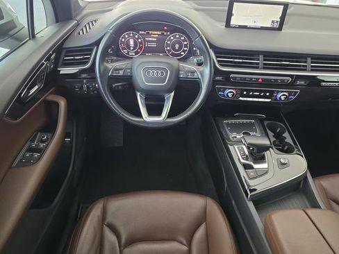 Used 2018 Audi Q7 3.0T Prestige w/ Prestige Package AWD/4WD image 12