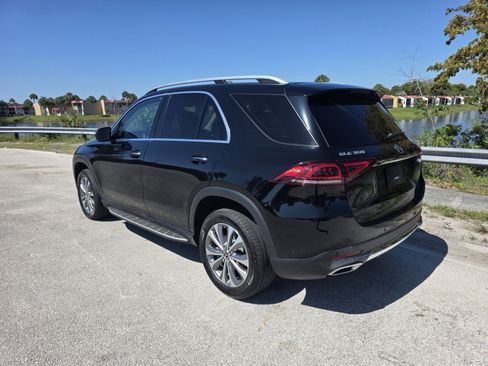 Used 2020 Mercedes-Benz GLE 350 4MATIC image 2