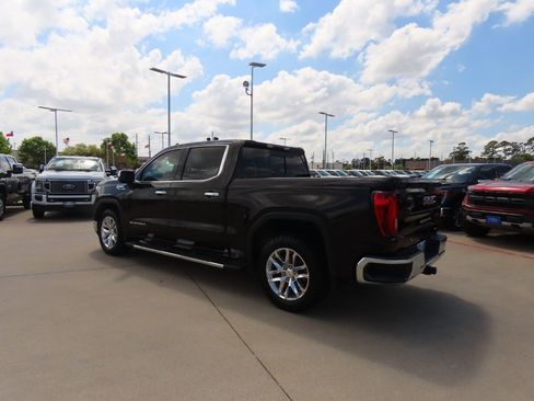 Used 2019 GMC Sierra 1500 SLT image 16