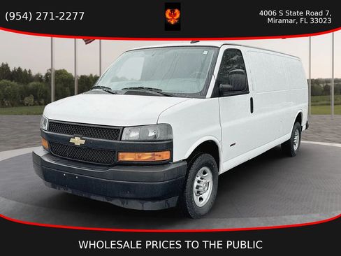 Used 2021 Chevrolet Express 2500 w/ Driver Convenience Package RWD image 1