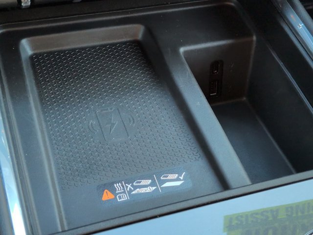Used 2025 GMC Acadia Elevation FWD image 20