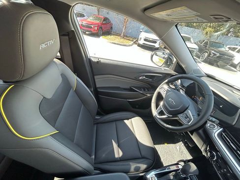 New 2026 Chevrolet Trax ACTIV w/ Sunroof Package image 26