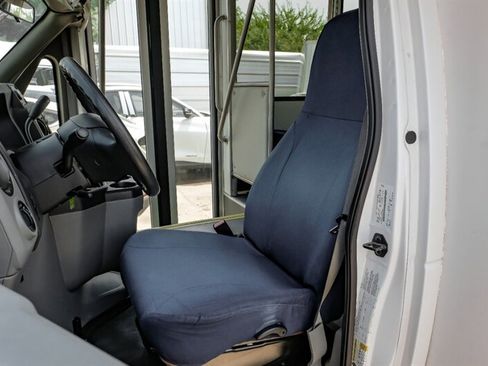 Used 2014 Ford E-350 and Econoline 350 Super Duty image 30