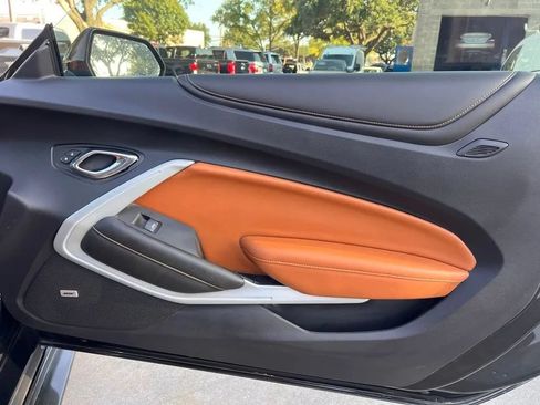 Used 2016 Chevrolet Camaro SS RWD image 25